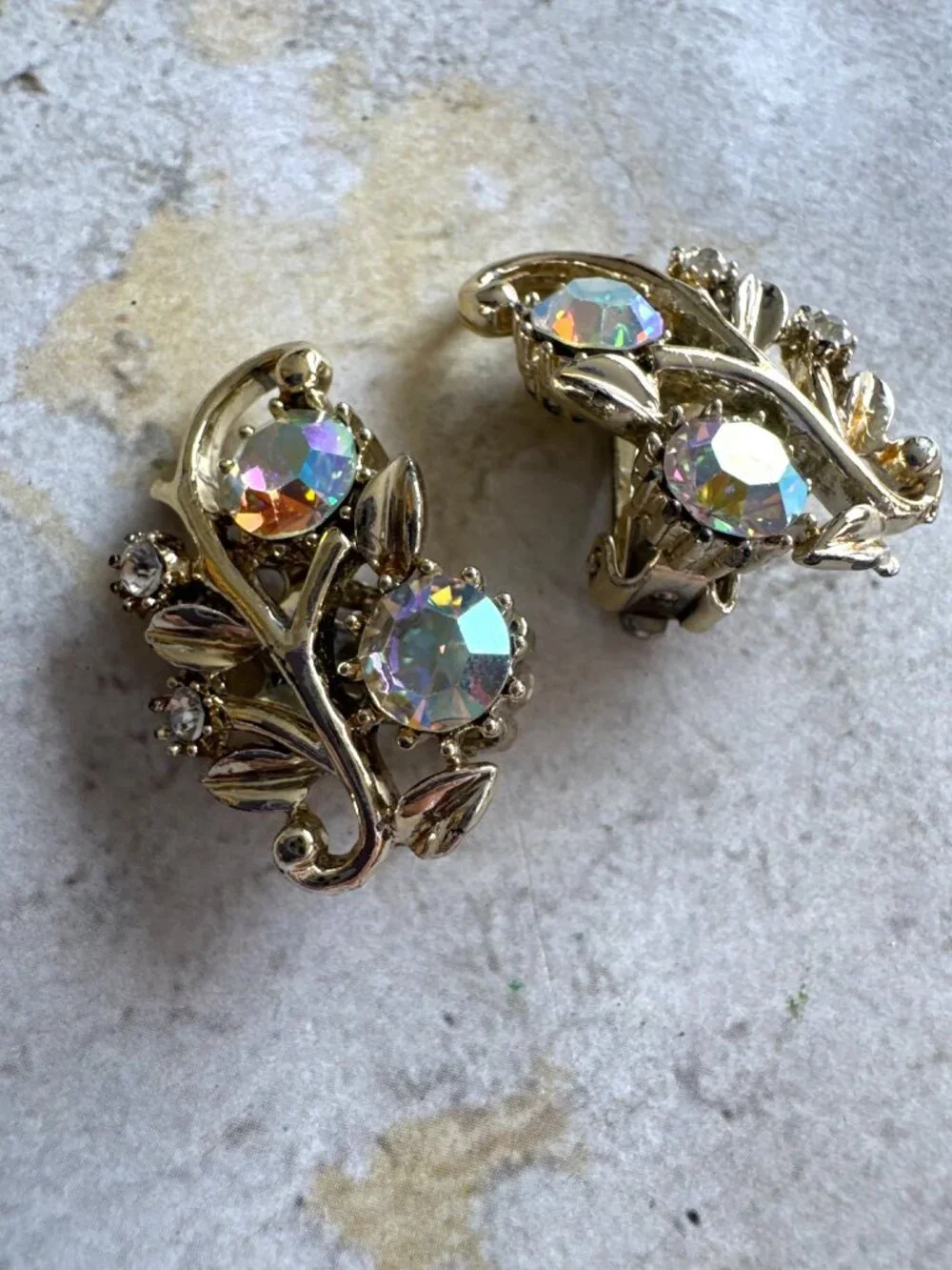 Vintage Coro Gold Tone Clip On Earrings